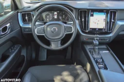 
										Volvo XC 60 D4 AWD Geartronic Momentum full									