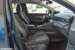 
										Peugeot 3008 225 e-EAT8 Allure Pack full									