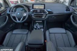 
										BMW X3 xDrive20d AT Luxury Line full									